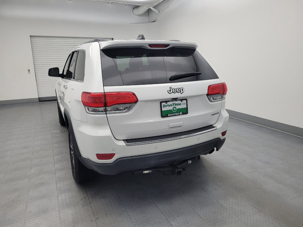 Used 2017 Jeep Grand Cherokee Limited RWD image 6