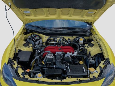 Used 2017 Subaru BRZ Series.Yellow RWD image 28