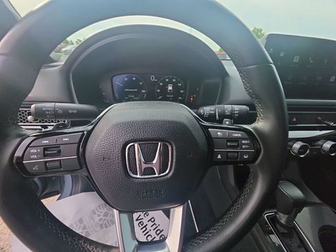 Used 2025 Honda Civic Sport Touring image 14