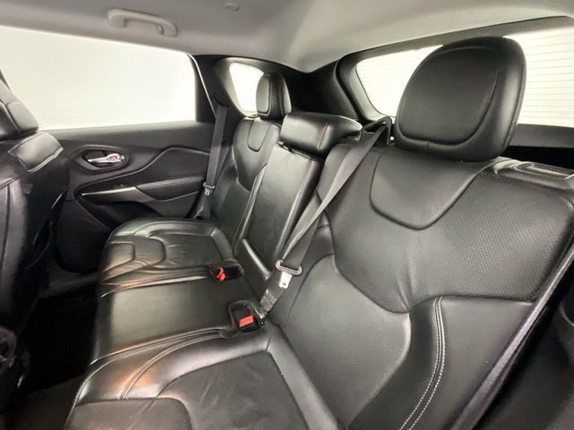 Used 2020 Jeep Cherokee Limited AWD/4WD image 7