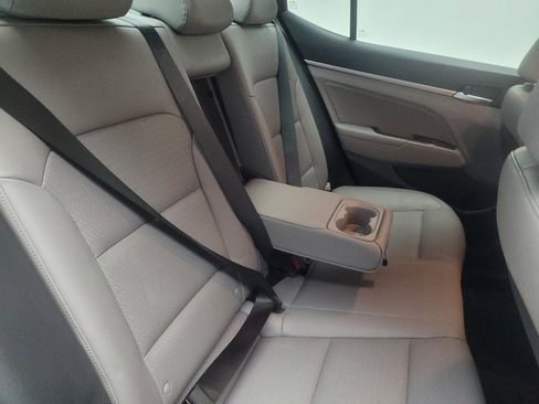 Used 2019 Hyundai Elantra Limited w/ Ultimate Package 02 FWD image 19