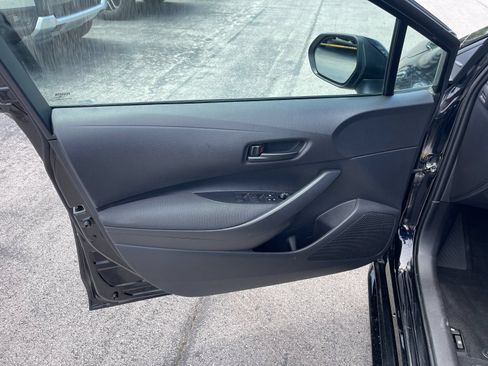 Used 2026 Toyota Corolla LE FWD image 11