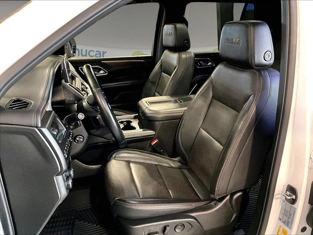 Used 2024 Chevrolet Tahoe High Country w/ Premium Package 2 AWD/4WD image 10