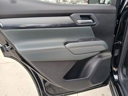 New 2026 GMC Terrain AT4 w/ Convenience Package III image 15