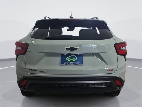 Certified 2024 Chevrolet Trax RS w/ Driver Confidence Package image 5