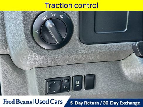 Used 2015 Nissan NV 2500 SV w/ Technology Package RWD image 13