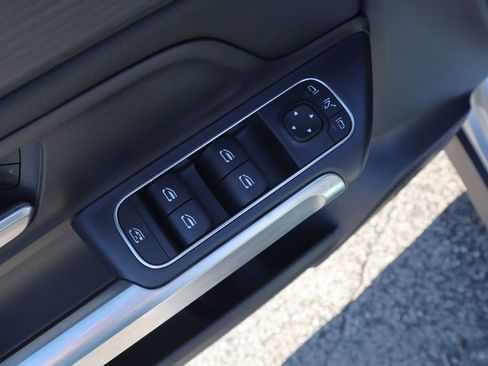 New 2026 Mercedes-Benz GLB 250 4MATIC image 15