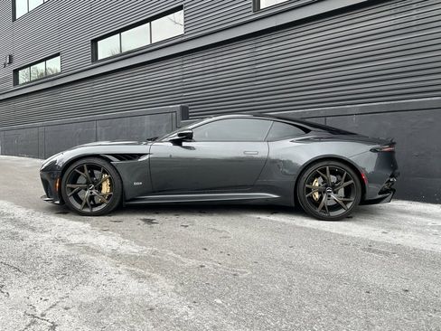 Used 2019 Aston Martin DBS Superleggera image 2
