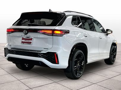 New 2026 Volkswagen Tiguan SE R-Line