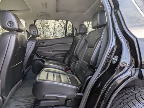 Used 2023 GMC Acadia Denali w/ LPO, Floor Liner Package image 10