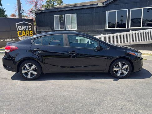 Used 2018 Kia Forte S FWD image 9