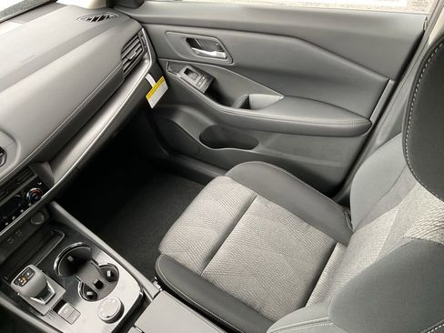 New 2026 Nissan Rogue SV w/ Cold Weather Package AWD/4WD image 17