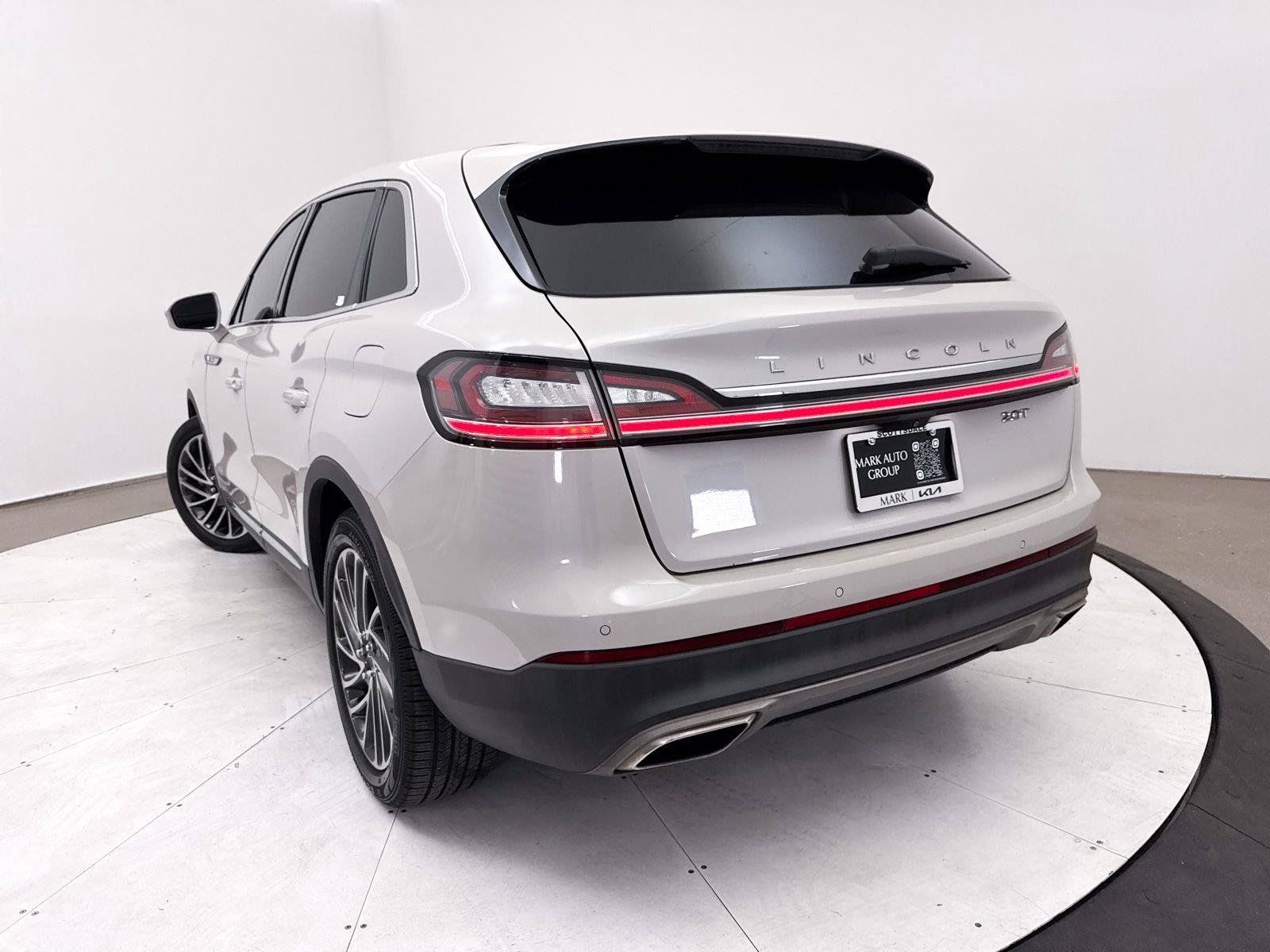 Used 2019 Lincoln Nautilus Reserve FWD image 9