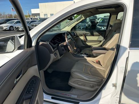 Used 2016 GMC Acadia Denali image 36