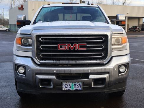 Used 2016 GMC Sierra 3500 SLT w/ Duramax Plus Package image 9