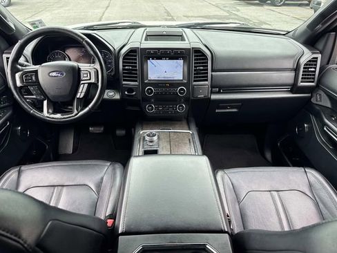 Used 2019 Ford Expedition Limited w/ Equipment Group 301A RWD image 19