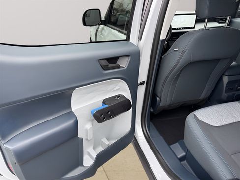 New 2025 Ford Maverick XLT w/ XLT Luxury Package image 30