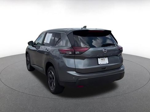 Used 2025 Nissan Rogue SV FWD image 11