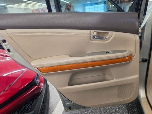 Used 2005 Lexus RX 330 AWD image 30