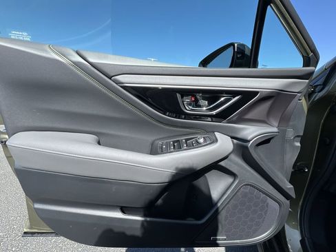 Certified 2025 Subaru Outback Onyx Edition w/ Popular Package #2 image 22