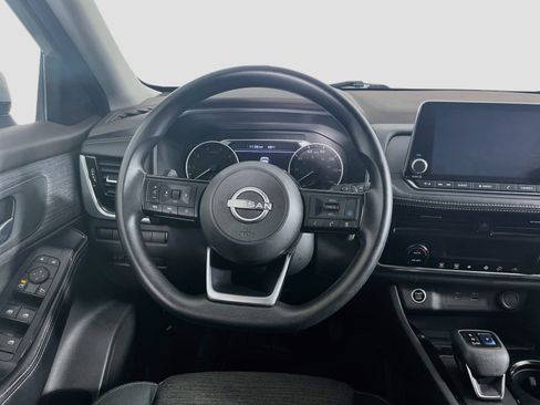Used 2022 Nissan Rogue SV AWD/4WD image 18