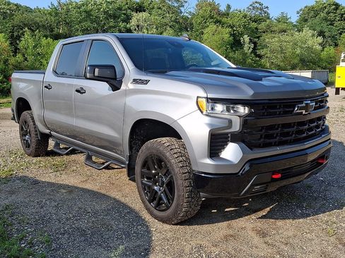 Used 2023 Chevrolet Silverado 1500 LT Trail Boss w/ Protection Package AWD/4WD image 3