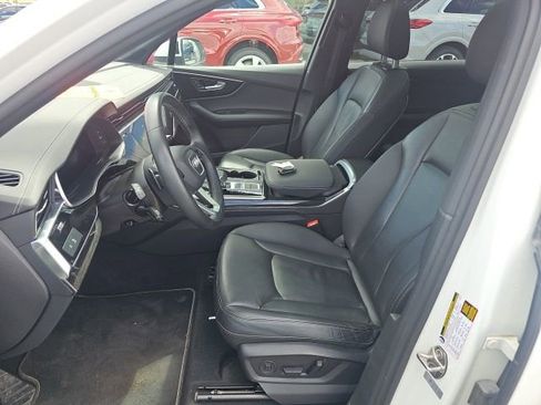 Used 2025 Audi Q7 3.0T Premium Plus image 6