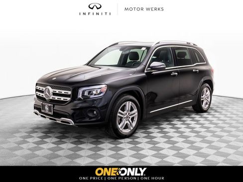 Used 2023 Mercedes-Benz GLB 250 4MATIC image 1