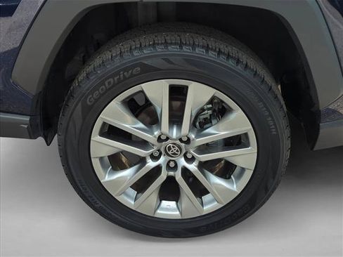 Certified 2025 Toyota RAV4 XLE Premium AWD/4WD image 6
