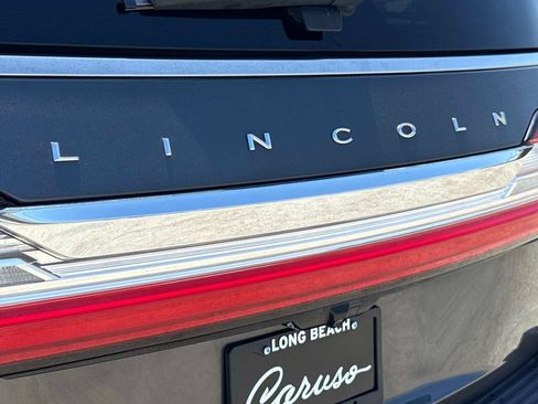 Used 2018 Lincoln Navigator Reserve w/ Technology Package AWD/4WD image 10
