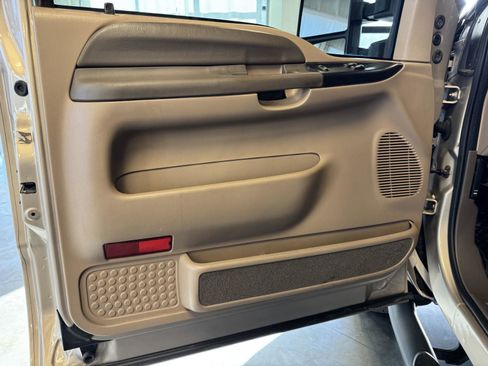 Used 1999 Ford F250 XLT image 24