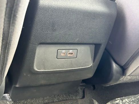 Used 2023 Nissan Frontier SV image 40