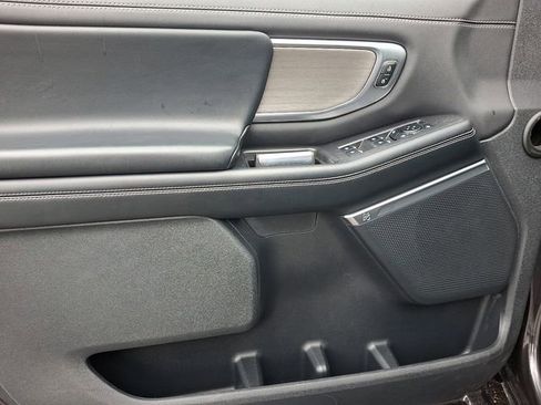 Used 2025 Ford Expedition Platinum AWD/4WD image 12