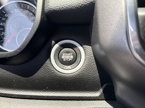 Used 2023 RAM 1500 Laramie AWD/4WD image 21