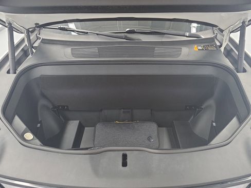 Used 2023 Rivian R1T Adventure AWD/4WD image 14