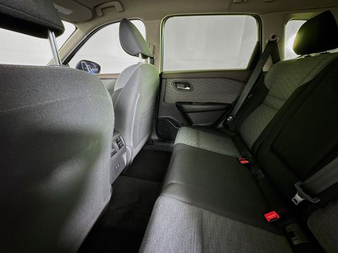 Used 2023 Nissan Rogue SV FWD image 24