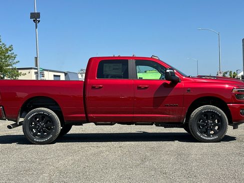 New 2026 RAM 2500 Laramie AWD/4WD image 2