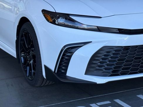 New 2026 Toyota Camry SE image 9