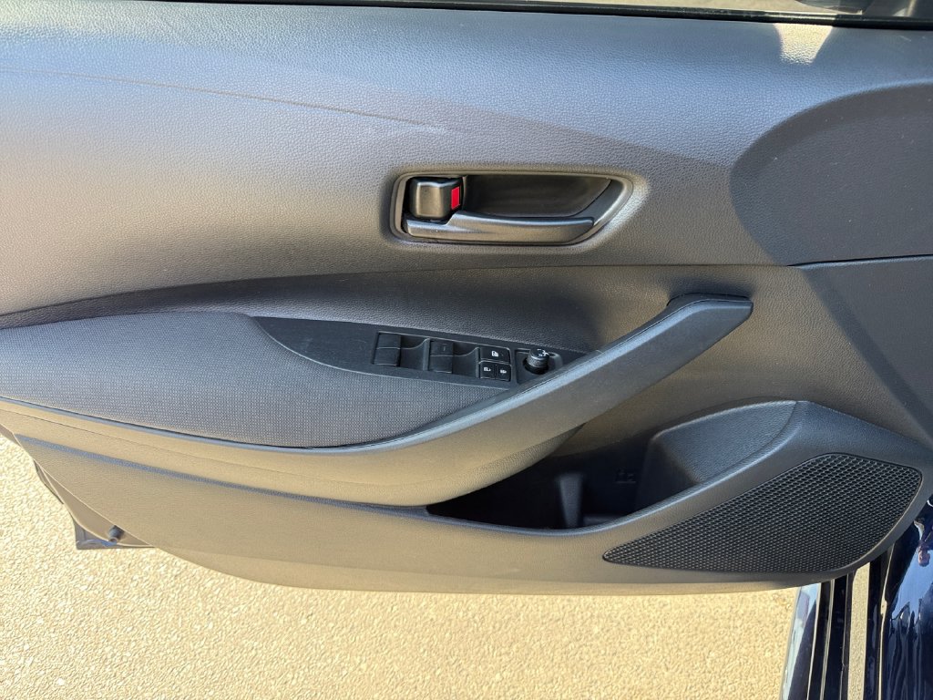 Used 2026 Toyota Corolla LE w/ LE Premium Package FWD image 26
