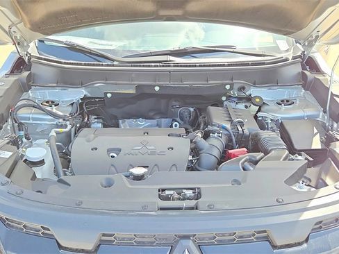 Used 2025 Mitsubishi Outlander Sport LE image 16