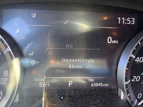 Used 2022 Toyota Highlander XLE FWD image 26