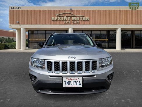 Used 2015 Jeep Compass Sport w/ Power Value Group FWD image 2