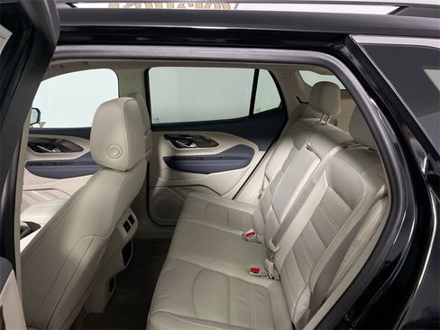 Used 2024 GMC Terrain Denali w/ Denali Premium Package image 22