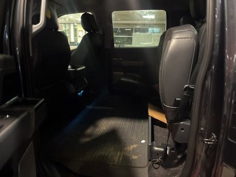 Used 2021 Ford F150 Lariat w/ Max Trailer Tow Package image 9