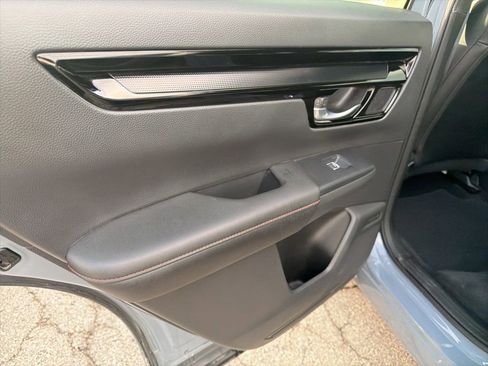 Used 2025 Honda CR-V Sport Touring image 9