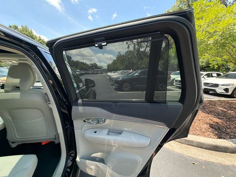 Used 2025 Volvo XC90 T8 Ultra w/ Lounge Package AWD/4WD image 20