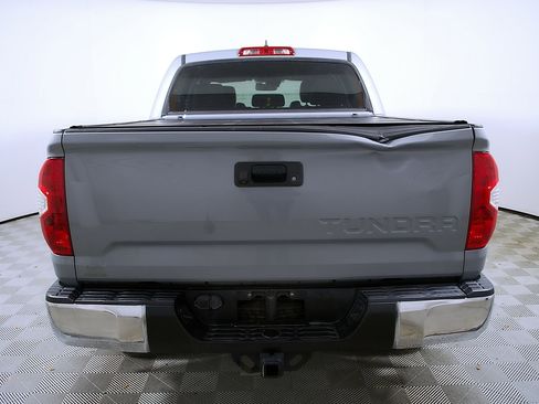 Used 2020 Toyota Tundra SR5 w/ SR5 Leather Package RWD image 9