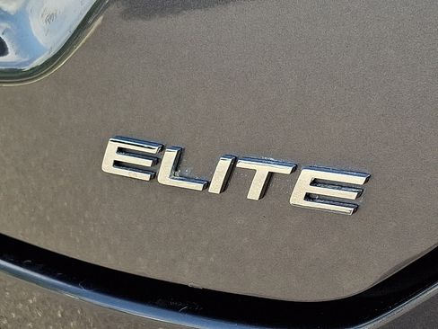 Used 2024 Honda Pilot Elite image 35