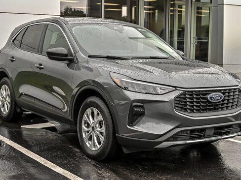 Certified 2023 Ford Escape Active w/ Tech Pack #1 AWD/4WD image 12