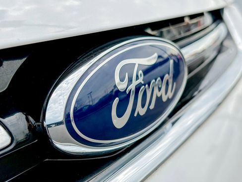 Used 2014 Ford Escape Titanium w/ Equipment Group 401A image 5